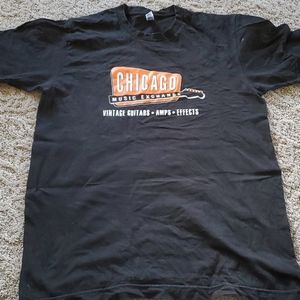 Chicago Music Exchange tee shirt.